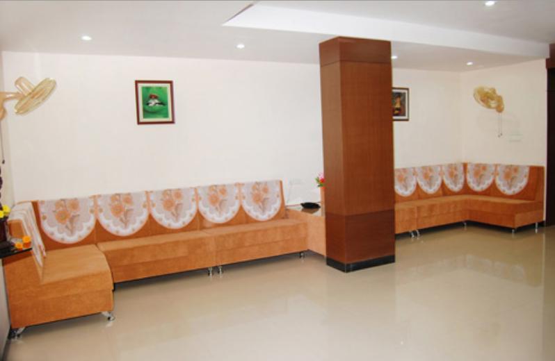 Balaji Grand 호텔 Kākināda 외부 사진