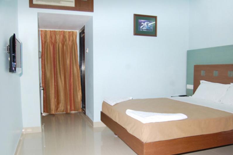 Balaji Grand 호텔 Kākināda 외부 사진