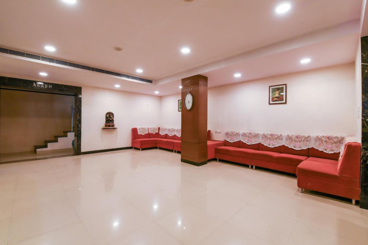 Balaji Grand 호텔 Kākināda 외부 사진